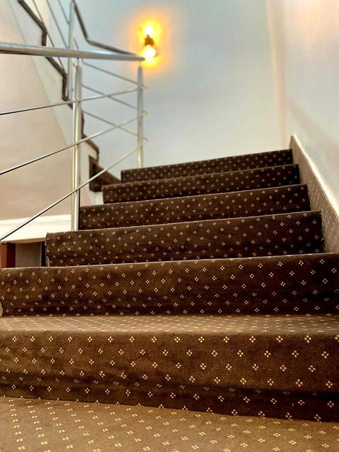 Casa Topazz Тыргу-Жиу Экстерьер фото