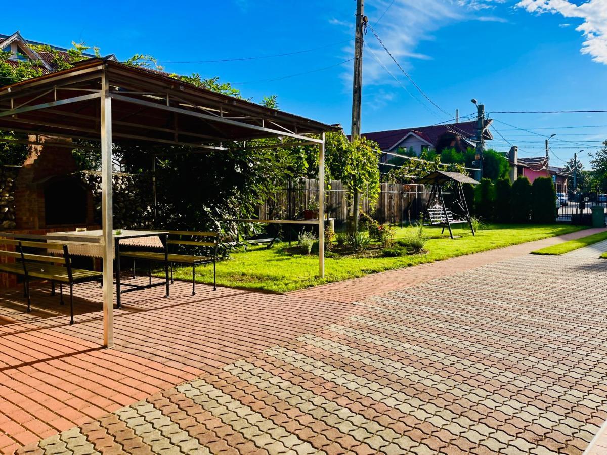 Casa Topazz Тыргу-Жиу Экстерьер фото